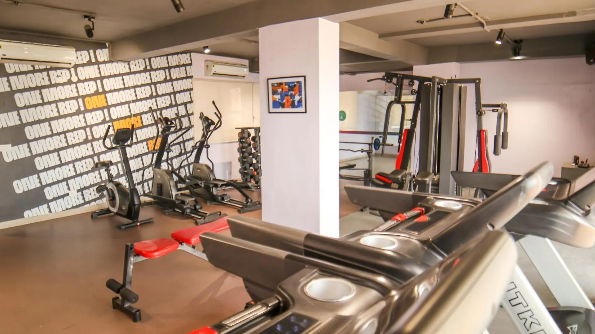 Housr Sector 69 Gurgaon Near Sohna Road Daire